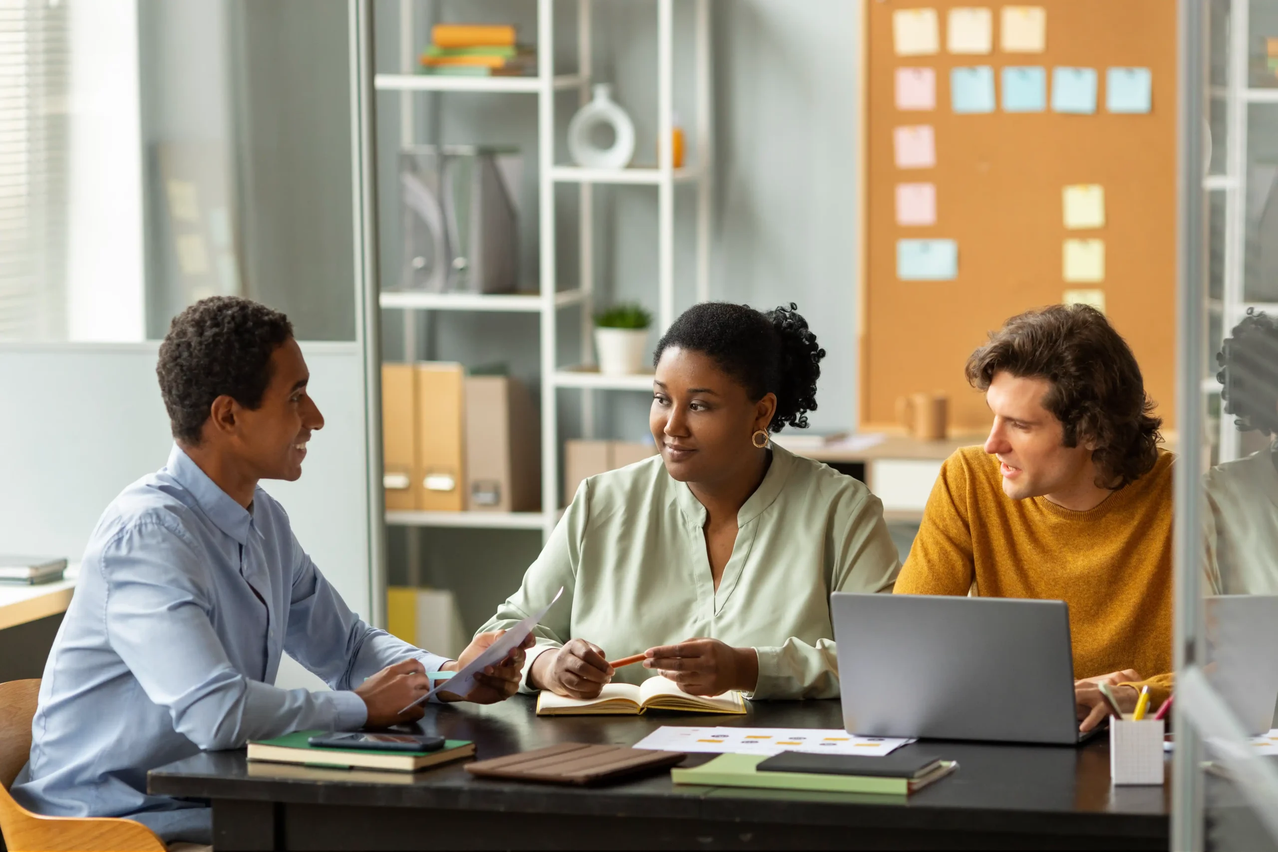 colleagues-working-office
